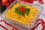 Салат с яичными блинчиками, кукурузой и ветчиной