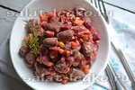 Салат из куриных сердечек со свеклой, морковью и кукурузой