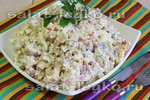 Салат "Зимний" с колбасой и огурцом