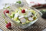 Cалат «Хрум-хрум» с цветной капустой, редисом и огурцами