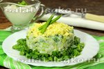 Салат из черемши с огурцом и сметаной