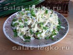 Капустный салат с зеленым горошком