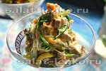 Салат с куриными желудками, шпинатом и черемшой