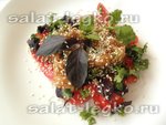 Салат из помидоров с яблоком и душистыми травами