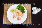 Горячий салат из морепродуктов и фунчезы