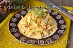 Салат "Нептун" с кальмарами и красной икрой