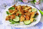 Салат из рукколы  с огурцами "Праздничный"