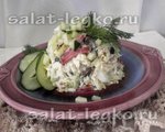 Легкий салат из пекинской капусты с колбасой