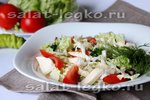 Салат с пекинской капустой и сыром моцарелла
