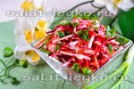 Капуста со свеклой и морковью и чесноком