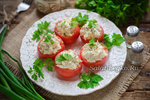 Помидоры фаршированные сыром с чесноком на закуску