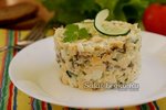 Салат с курицей, грибами и сыром
