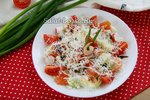 Салат с морепродуктами и пекинской капустой