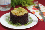 Салат из свеклы с жареным луком