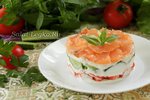 Салат "Филадельфия" с семгой и мягким сыром