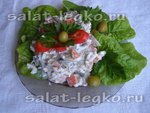 Салат из крабовых палочек с шампиньонами «Аленький цветочек»