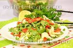 Салат с болгарским перцем, капустой и брынзой