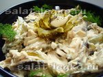 Салат с курицей и шампиньонами по-английски