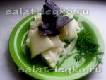 Легкий салат из редьки