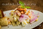Салат яичный с креветками